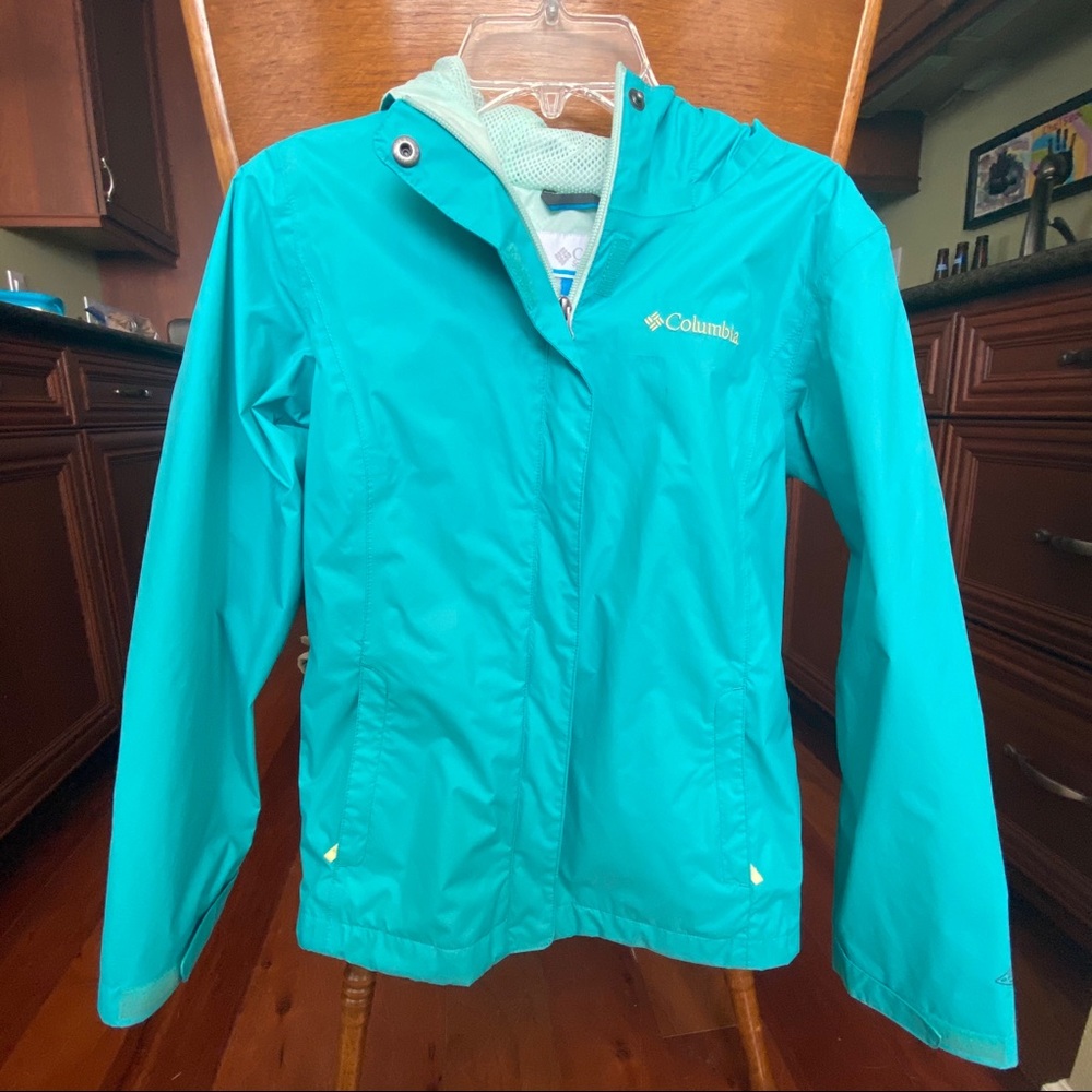 Columbia Girl’s Aqua Lightweight Waterproof Jacket